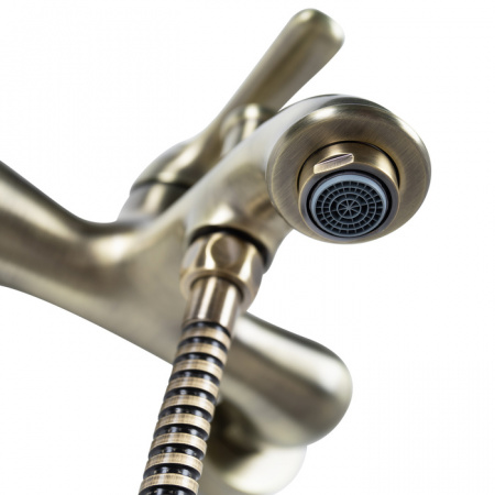 Смеситель IDDIS OLDIE OLDBR00i02 для ванны и душа 