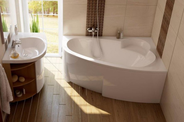 Ванна акриловая Ravak ASYMMETRIC C451000000 150x100 см. правая 